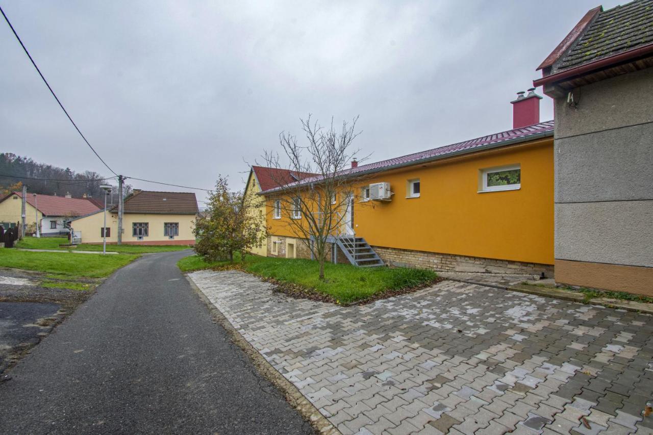 Velky Apartman Zlamanka Kroměříž Buitenkant foto